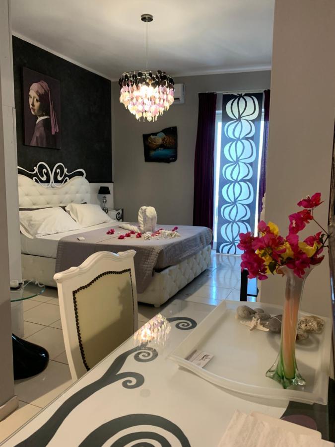 B&B A Due Passi Dal Mare Taormina Exterior foto